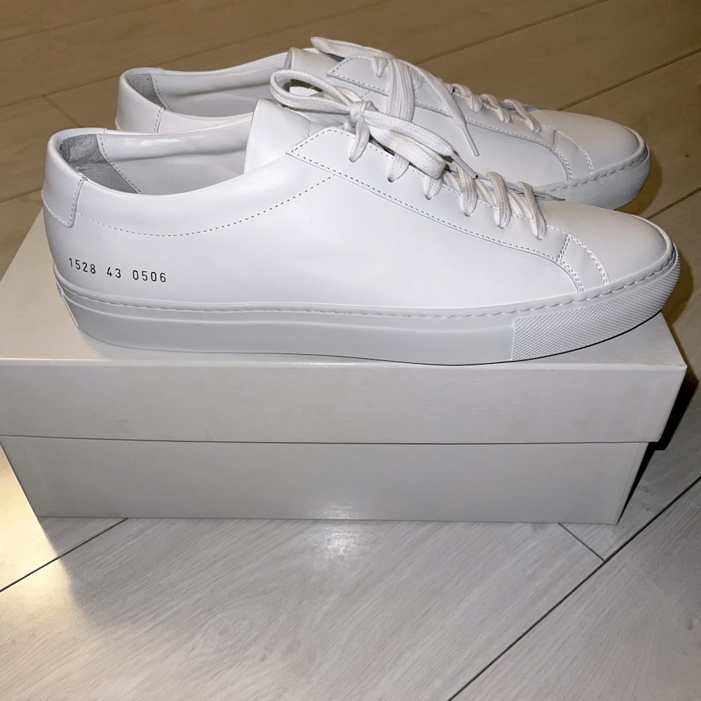 COMMON PROJECTS ACHILLES LOW WHITE *NEVER WORN IN BOX*